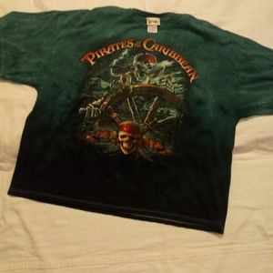 Pirates of the Caribbean Disney shirt extra large